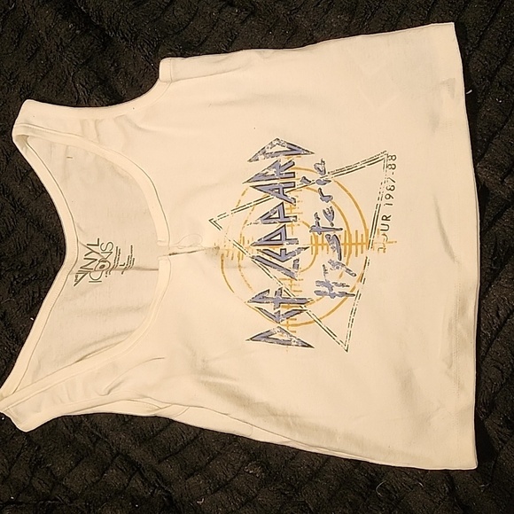 NWOT - Def Leppard LG White Cropped Sleeveless Tank Top - Picture 5 of 9